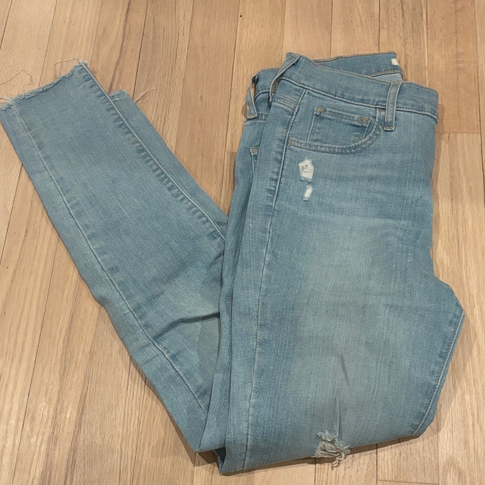 Levi’s Light Blue Distressed Women Jeans
